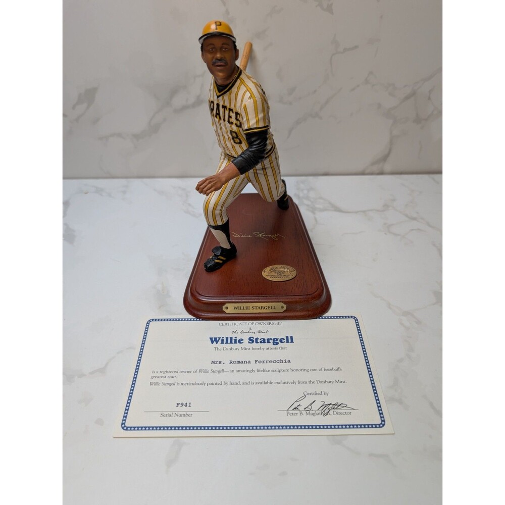 Danbury Mint Willie Stargell All Star Figurine COA Pittsburgh Pirates